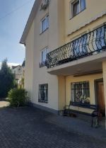 Роксолани, 36 (г. Трускавец) - Продається будинок, 320000 $ - АФНУ