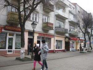 Л. Украинки (г. Луцк) - Здається торгівельний майданчик, 300 грн. за кв.м. - АФНУ