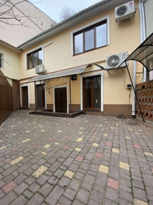 пер. Маяковского, 4 (г. Одесса, Приморский район) - Продається офіс, 160000 $ - АФНУ