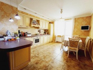 пр. Григоренко Петра, 28 (г. Киев, Дарницкий район) - Продається квартира, 135000 $ - АФНУ