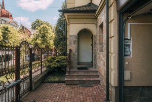 ул. Коперника (г. Ивано-Франковск) - Продається будинок, 2000000 $ - АФНУ