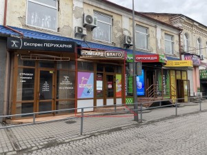 ул. Сенатора Левчановской, 4 (г. Луцк) - Здається торгівельний майданчик, 40000 грн. - АФНУ