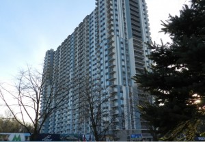 пр. Глушкова Академика, 42 (г. Киев, Голосеевский район) - Продається квартира в новобудові, 51000 $ - АФНУ