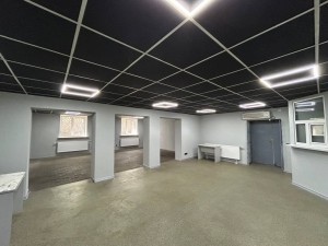 Рівненська, 74 (г. Луцк) - Здається торгівельний майданчик, 25000 грн. - АФНУ