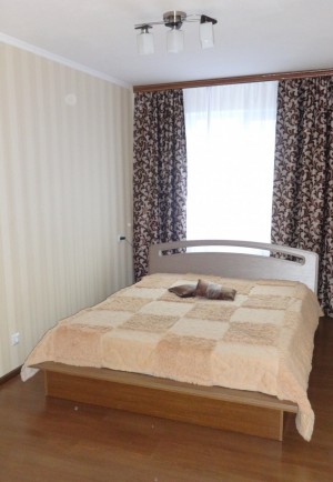 ул. Олеся Гончара, 12 (г. Белая Церковь) - Здається подобово квартира, 1500 грн. - АФНУ