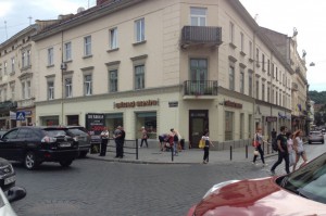 пр. Шевченко (г. Львов, Галицкий район) - Здається торгівельний майданчик, 11000 $ - АФНУ