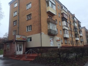 ул. Полуботка, 7 (г. Чернигов, Деснянский район) - Продається торгівельний майданчик, 95000 $ - АФНУ