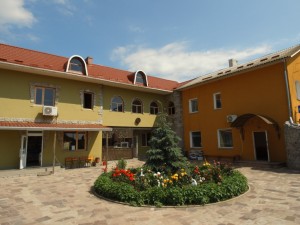 Центральна (с. Озеряны, Борщевский район) - Продається торгівельний майданчик, 69000 $ - АФНУ